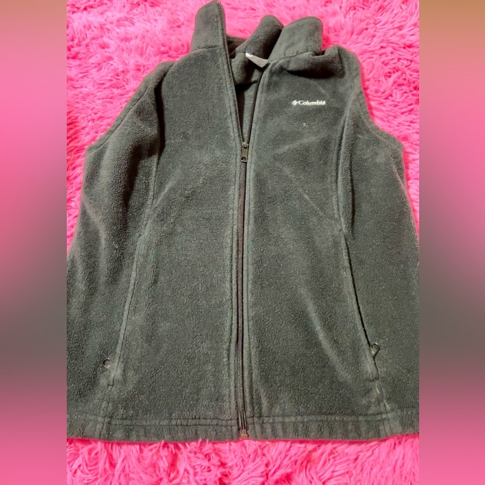 Columbia vest